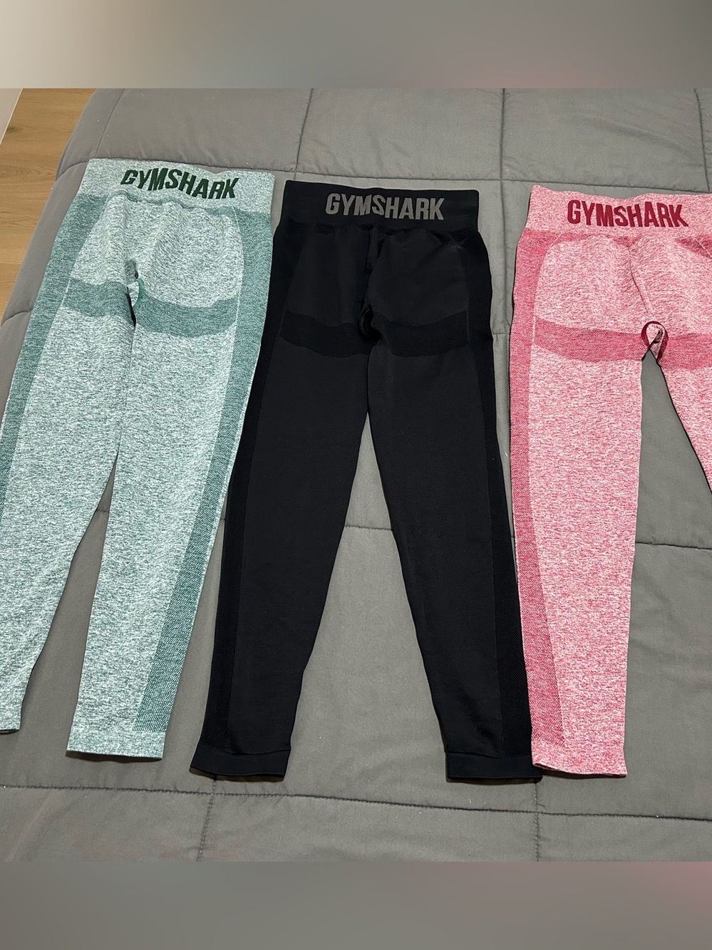 3 Gymshark Vital Seamless Leggings 3-Pack Green & Black & Pink Medium